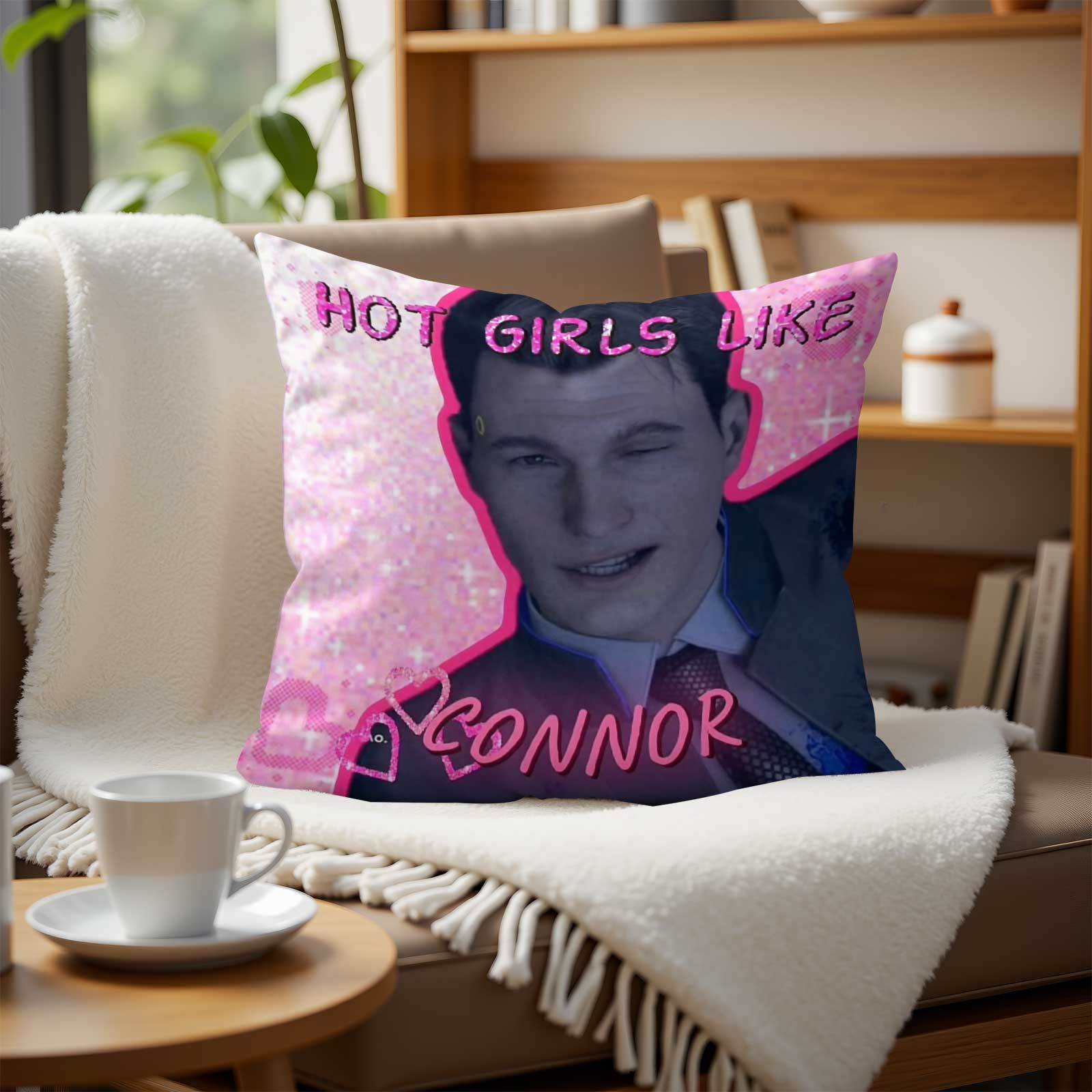 カスタマイズ可能な1個入り CONNOR SO HOT ピン - Throw Pillow のレビューと価格