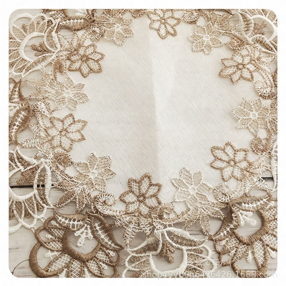 上品な円形のレース刺繍プレースマット。テーブルマット、装飾用 - Table Runner のレビューと価格