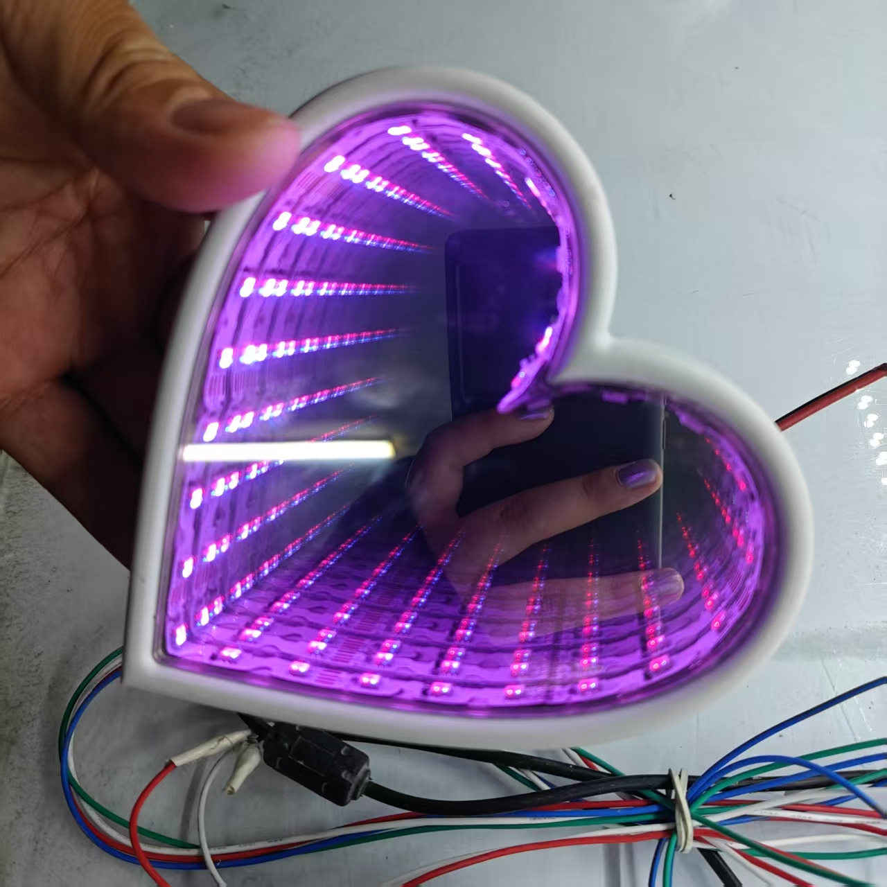 3Dマルチカラー無限鏡壁飾りRGBアクリルライトマジック（車 - Decorative Mirror のレビューと価格