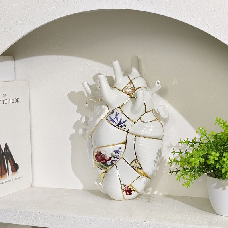 ハート型の花瓶 リビングルームのワインキャビネット テレビ台 - Vase Decor のレビューと価格