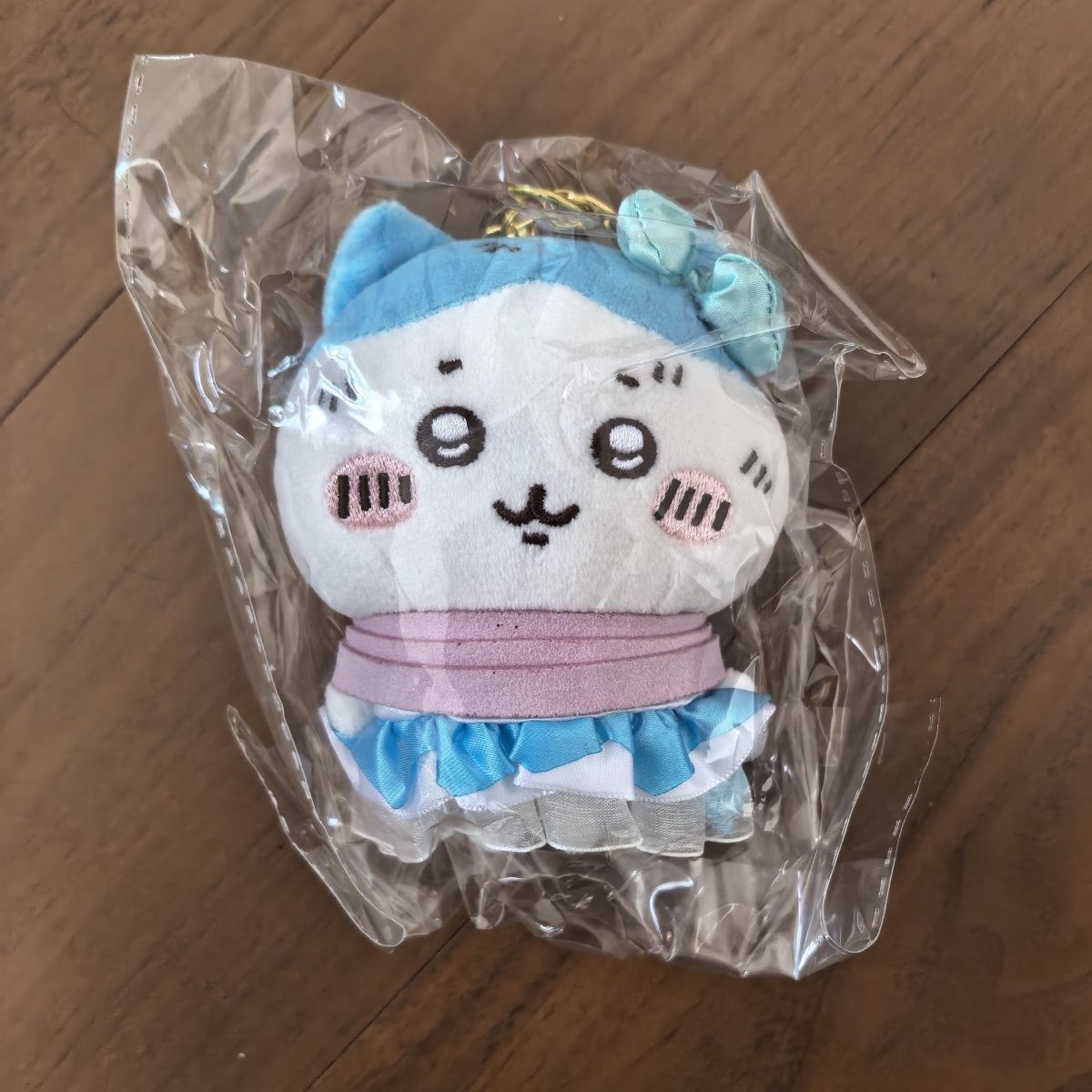 かわいいハチワレブルードレス服バックミラーペンダント漫画ぬい - Decorative Mirror のレビューと価格